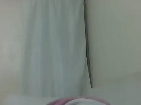 Snapshot of sexyhot001 chatting on 06.16.26 sexyhot001 online show from 06.16.26