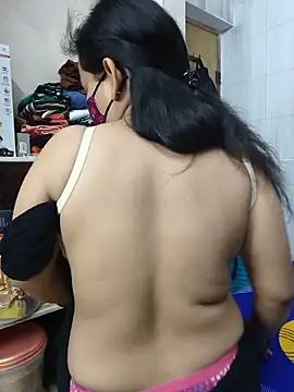 Snapshot of shalini_gupta05 chatting on 06.20.26 shalini gupta05 online show from 06.20.26