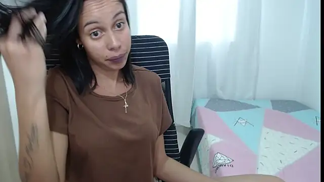 Valeria Santos  online show from 05.28.26