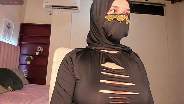  SweetAmira  online show from 05.26.26