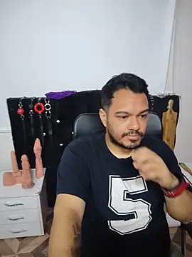 Snapshot of -AlejandroT- chatting on 05.20.26 -AlejandroT- online show from 05.20.26