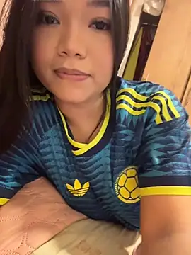 Snapshot of maria_lunag chatting on 06.18.26 maria lunag online show from 06.18.26