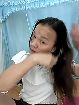 Lye lovely online show from 07.10.26