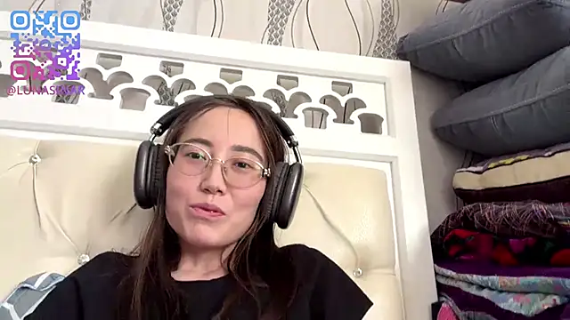 VickieTrudo online show from 06.13.26