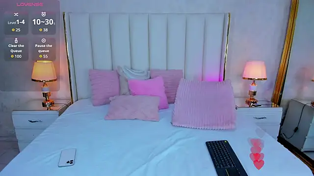 KaylaDavies online show from 06.18.26