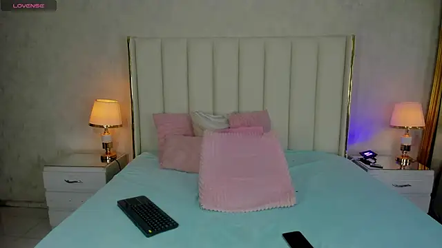 KaylaDavies online show from 06.19.26