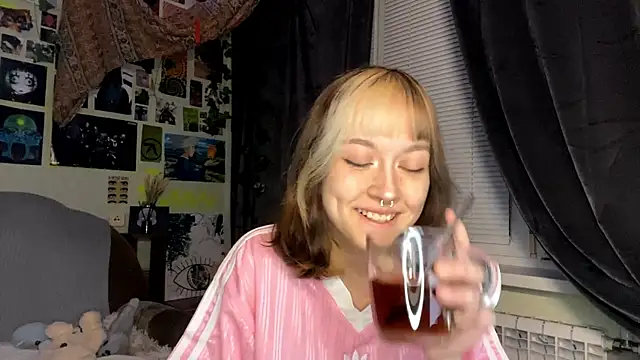 YourFavoriteAltgirl online show from 05.30.26