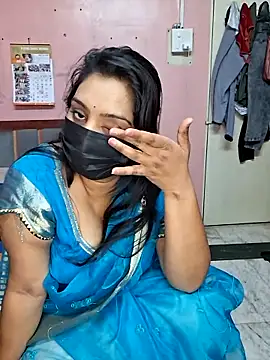 Snapshot of Hornyreshma chatting on 06.17.26 Hornyreshma online show from 06.17.26