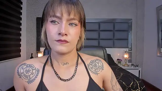 Mrs Regina clk online show from 06.16.26
