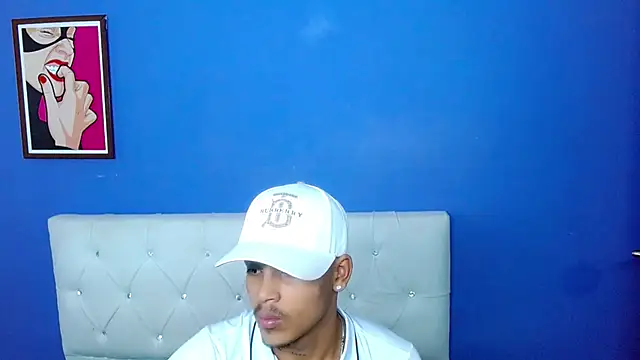 Snapshot of Angel_foxc13 chatting on 06.07.26 Angel foxc13 online show from 06.07.26