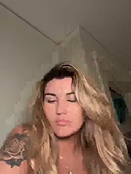 thebeachyblonde online show from 07.14.26