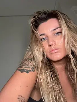 thebeachyblonde online show from 07.14.26