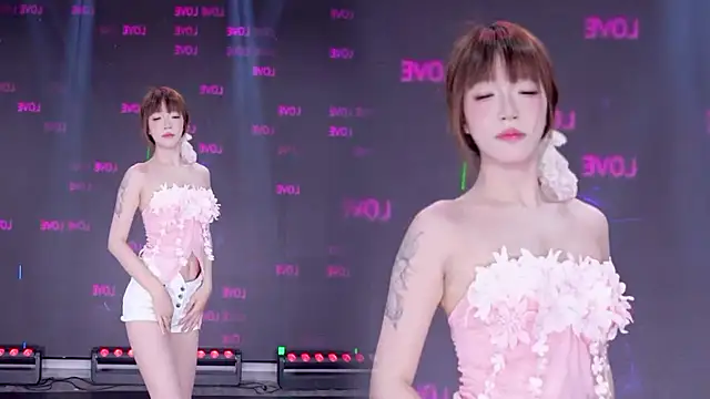 Xt-001 online show from 07.16.26
