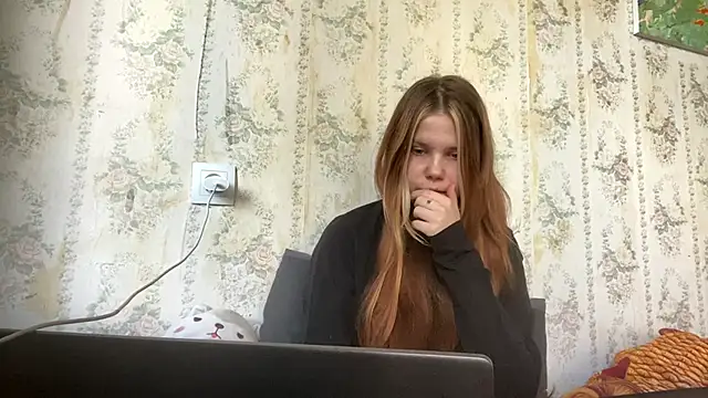 Snapshot of SusanaLeichty chatting on 06.18.26 SusanaLeichty online show from 06.18.26