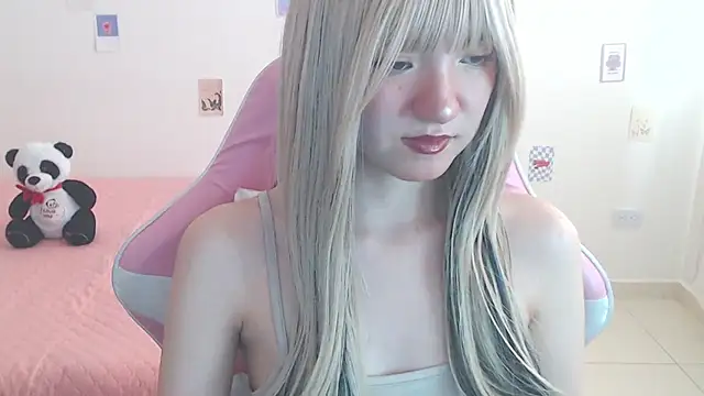 Snapshot of SweetSky1_ chatting on 06.01.26 SweetSky1 online show from 06.01.26
