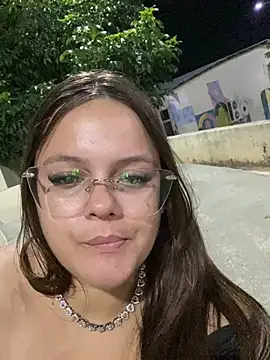 Snapshot of Laryssinha_69 chatting on 07.12.26 Laryssinha 69 online show from 07.12.26