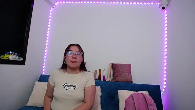 Camila Saenz 0 online show from 05.30.26