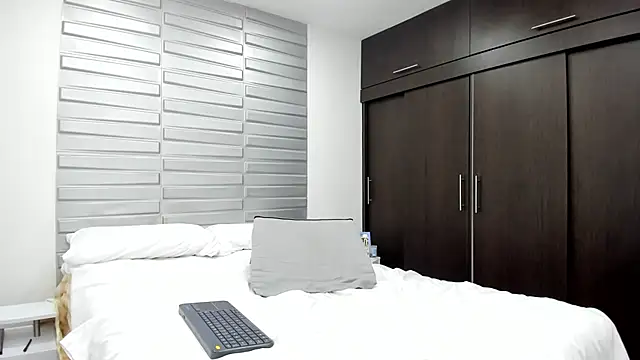 XimenaRose online show from 06.19.26