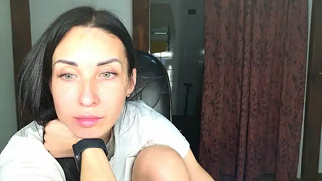 BouncySweety online show from 11.27.25