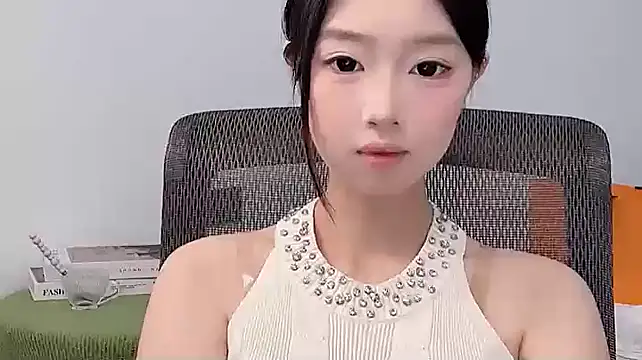 Yoyo33355 online show from 05.29.26