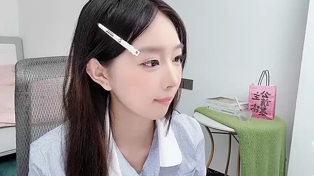 Yoyo33355 online show from 06.18.26