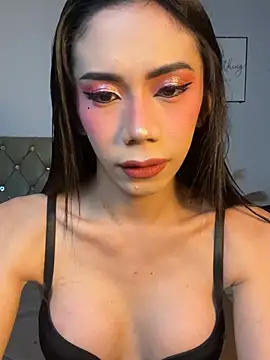 Snapshot of CassandraLovve chatting on 07.12.26 CassandraLovve online show from 07.12.26