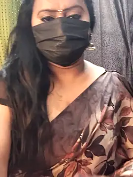 Snapshot of Meera_mia chatting on 06.03.26 Meera mia online show from 06.03.26