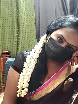 Snapshot of Meera_mia chatting on 06.05.26 Meera mia online show from 06.05.26