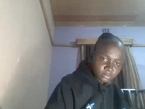 Snapshot of Ebonylouisa chatting on 07.13.26 Ebonylouisa online show from 07.13.26