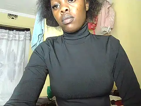Snapshot of Goodlukinpussy chatting on 07.17.26 Goodlukinpussy online show from 07.17.26