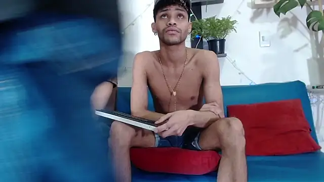 STRANGER BOYS online show from 05.28.26