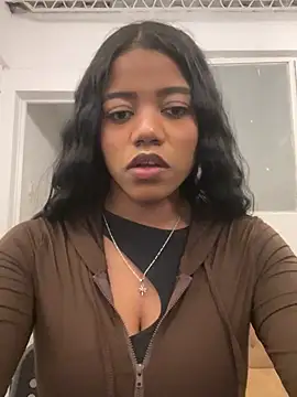 Ariana roxe  online show from 07.18.26