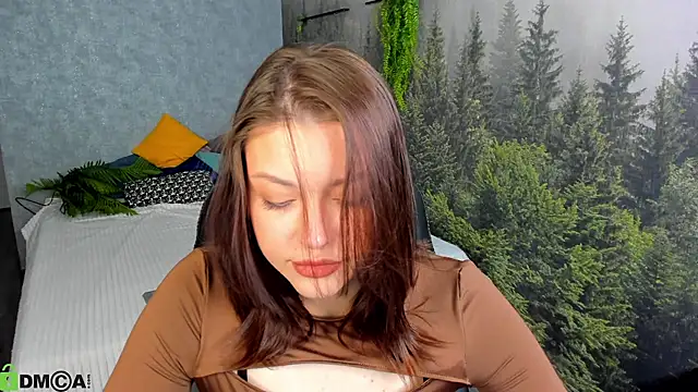 Snapshot of Maya-Mimi chatting on 06.18.26 Maya-Mimi online show from 06.18.26