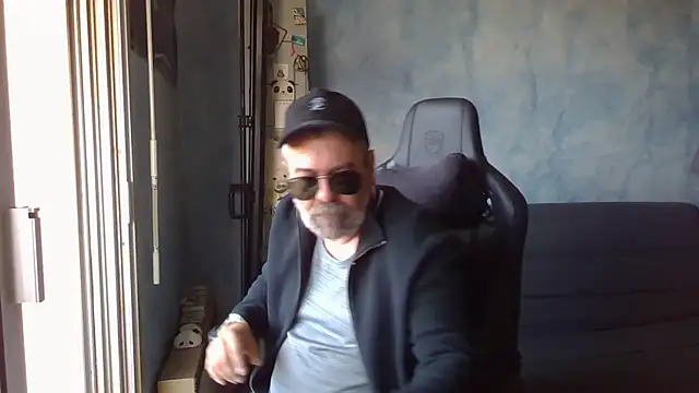Snapshot of panda_06200 chatting on 06.06.26 panda 06200 online show from 06.06.26