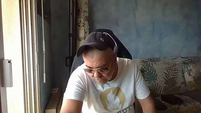 Snapshot of panda_06200 chatting on 06.10.26 panda 06200 online show from 06.10.26