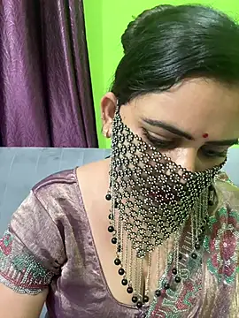 Snapshot of Curvy_shivani chatting on 07.12.26 Curvy shivani online show from 07.12.26