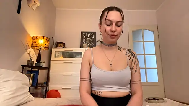 Snapshot of EvelynCharm_ chatting on 05.26.26 EvelynCharm online show from 05.26.26