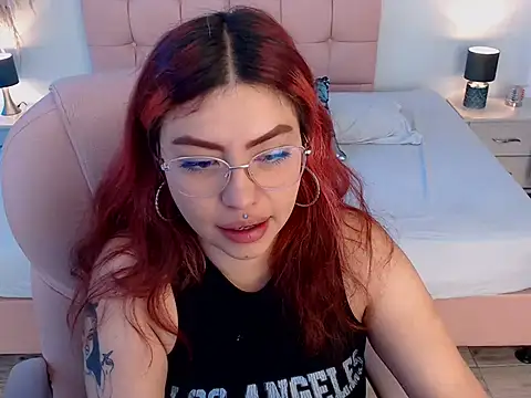 LilMoon  online show from 06.23.26