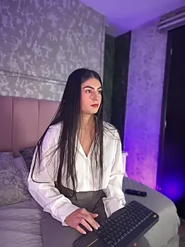 Snapshot of Aitana06 chatting on 05.29.26 Aitana06 online show from 05.29.26