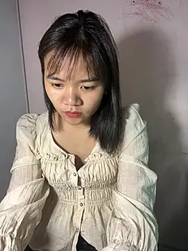 Snapshot of Ari_baby9 chatting on 06.18.26 Ari baby9 online show from 06.18.26