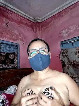 MoonLusty online show from 06.18.26