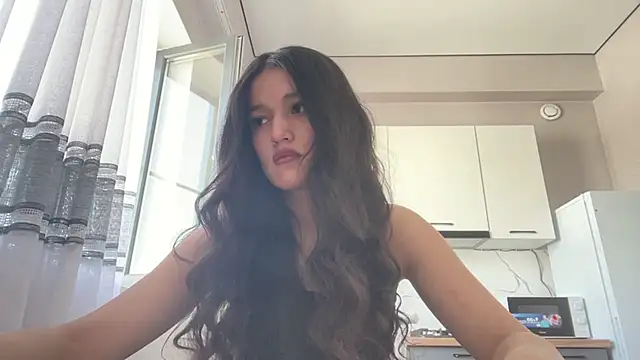 LisetteParajon online show from 06.29.26