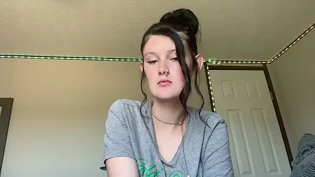 itsKaylaa online show from 06.08.26