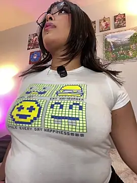 Im Nalaa online show from 06.17.26
