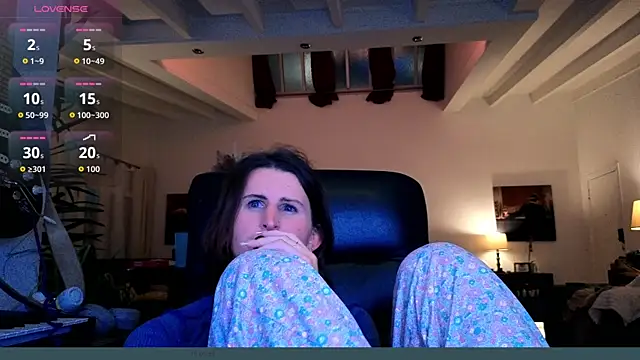 noellenoir online show from 06.09.26