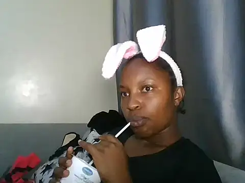 Snapshot of Suger_whisper chatting on 07.24.26 Suger whisper online show from 07.24.26