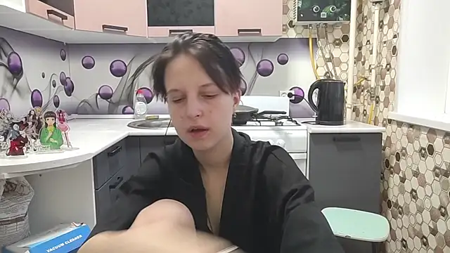 Saranade online show from 06.13.26