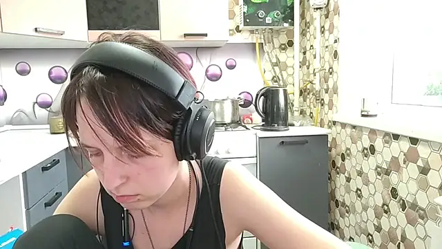 Saranade online show from 06.20.26