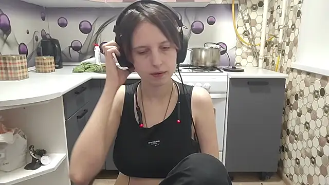 Saranade online show from 07.10.26