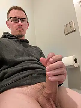 Snapshot of Hardpaul85 chatting on 06.16.26 Hardpaul85 online show from 06.16.26